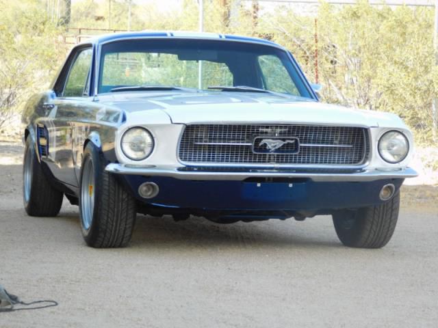 Ford: mustang a code / 4-speed / disc brakes -- t/