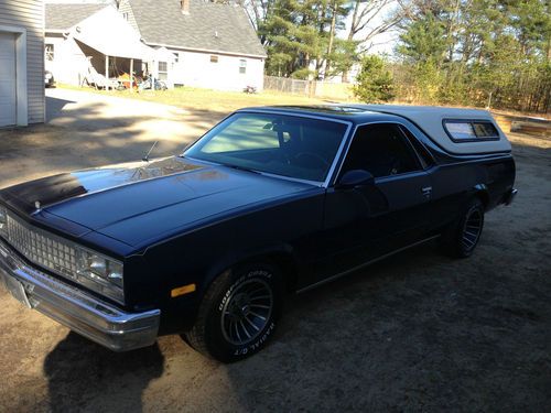 El  camino  1986  with  only  29k  miles.  v-8 auto  cap  did i say  only 29k