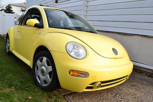 2001 volkswagen beetle gls hatchback 2-door 1.8l low miles.
