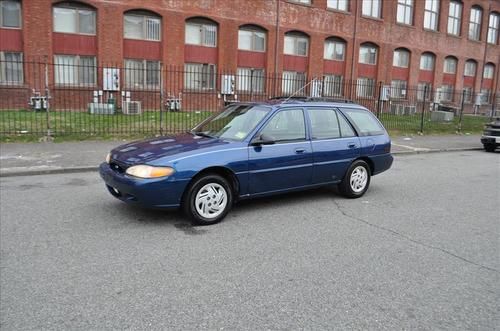 1998 ford escort se wagon 4-door 2.0l-4cyl-5-speed manual-clean-like ford focus-