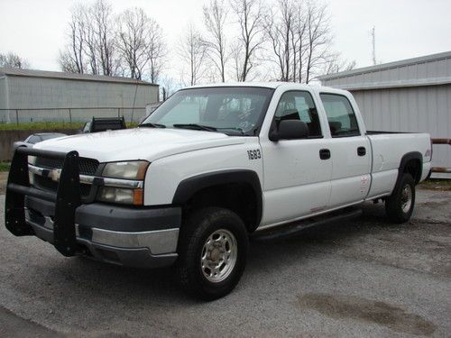 Good running work series truck 6.0 gas auto lots of truck for the money save $$$