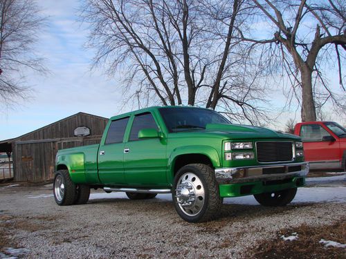 Custom lime time 99 chevy 1 ton 6.5 turbo diesel dually loaded with extras