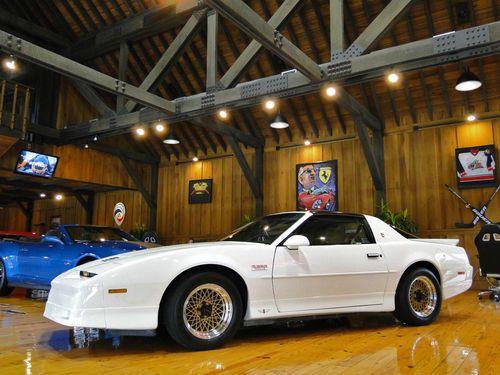 Turbo trans am, ultra clean/original, only 31k mi, indy pace, owners kit ta 20th