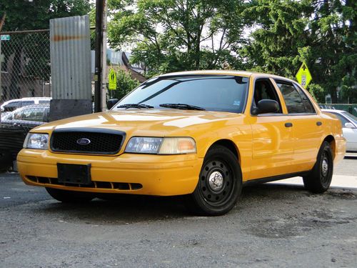 2008 ford crown victoria standard nyc yellow cab no reserve auction must sell !