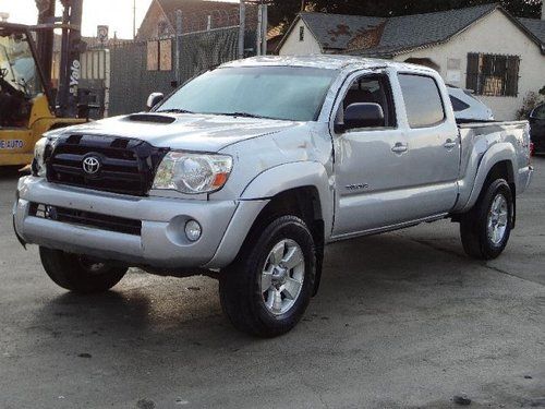 2008 toyota tacoma 4wd  salvage repairable rebuilder good airbags!!! runs!!1
