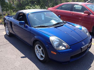 2002 toyota mr@ spyder convertible, manual, excellent condition