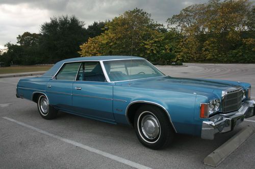 1978 chrysler newport has been in storage four years-private colletor-runs/drive