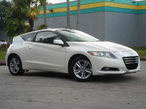 Ex hybrid 6 speed manual pearl white over gray looks great