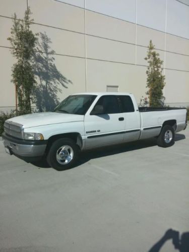 *no reserve* clean truck inside and out