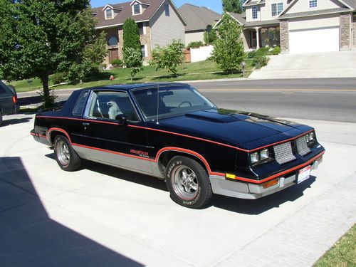 1983 hurst oldsmobile - 15th anniversery edition - collectors car