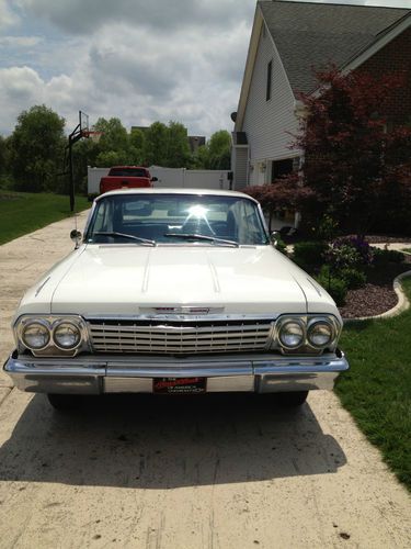 White 1962 chevy impala 2 door 283