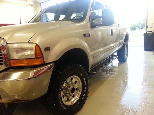 2001 ford f-250 super duty xlt extended cab pickup 4-door 6.8l