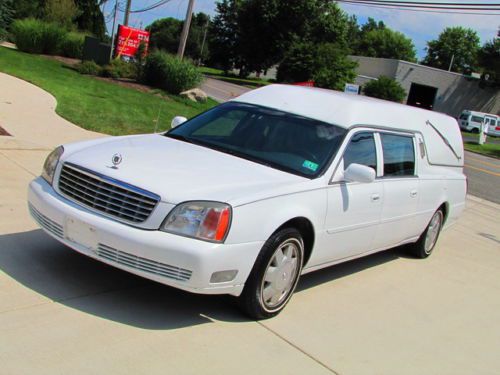 Cadillac deville funeral  eureka coach hearse ! warranty!  just serviced  !01