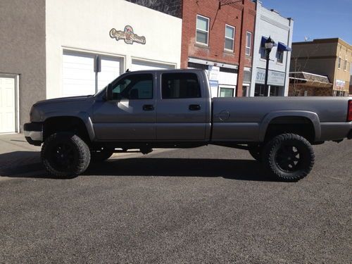 2006 chevy duramax 47 thousand miles, cleanest 06 you can find!