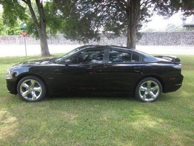 Charger r/t road &amp; track pack s/roof leather &amp; suede htd seats chrome 20's 2011!