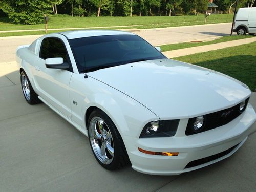 2006 ford mustang gt coupe 2-door 4.6l, kenne bell supercharged, 7,600 miles