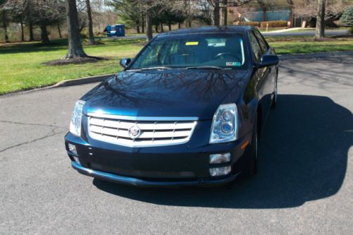 2005 cadillac sts..very clean vehicle