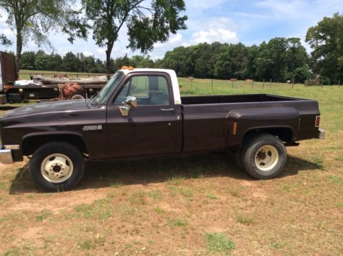 1987 chevy sierra classic 3500 duly. brown. good condition. 4 speed manual trans