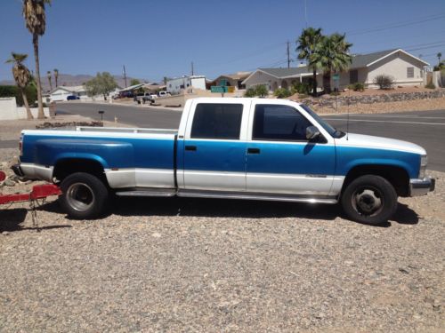 Blue and white dually
