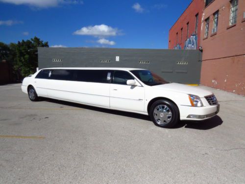2006 cadillac dts limo white  8-10 passenger limousine, royale limousine, nice!