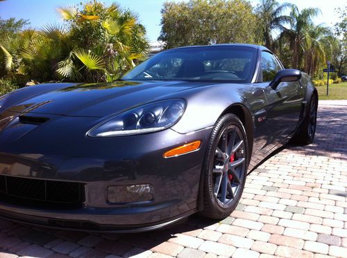 2009 chevrolet corvette z06 coupe 2-door 7.0l one owner low miles like new!!
