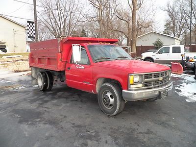 Chevy 3500 regular cab drw dump truck, low miles - must sell! low reserve!!!