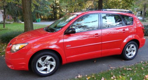 2004 pontiac vibe - red, sunroof, monotone moldings &amp; bumpers - 88,075 miles