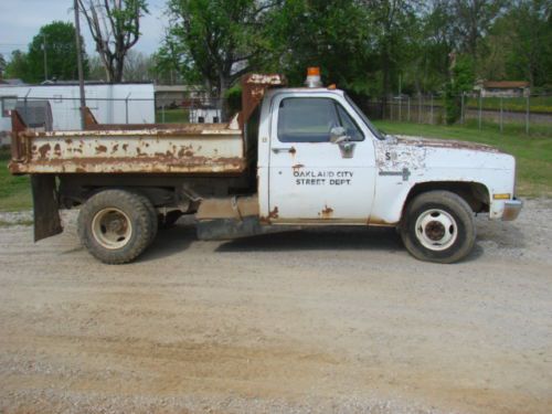 1987 chevy c30 dump truck runs good  needs work