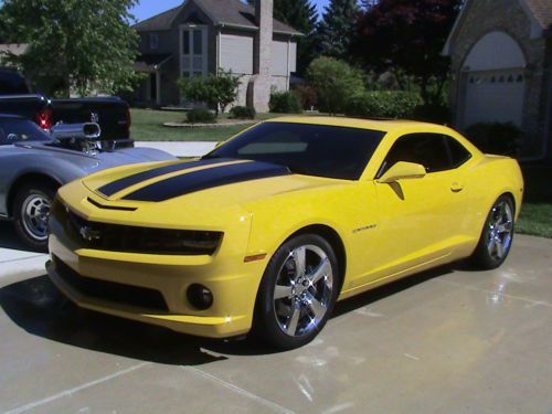 2010 chevrolet camaro 2ss coupe 6.2l v8 w/sfi 6-speed automatic fully loaded