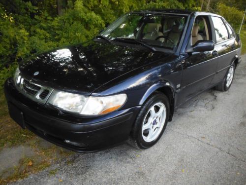 2001 saab 9-3 powermoonroof 5 speed 2 liter 4cyl turbo icecold air conditioning
