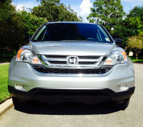 2011 honda cr-v ex silver moonroof excellent condition 61k miles hitch