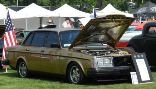 Volvo turbo 240t kustom, 1982 hot rod, award winning show car, very fun driver