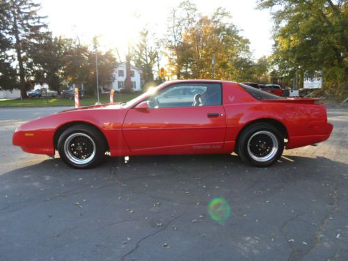 1992 pontiac firebird trans am model w87-hatchback coupe red+hot corvette engine