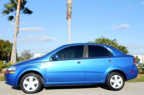 30 mpg&#039;s w/ automatic~new tires~sport blue~priced right~07 08 09~like sonic