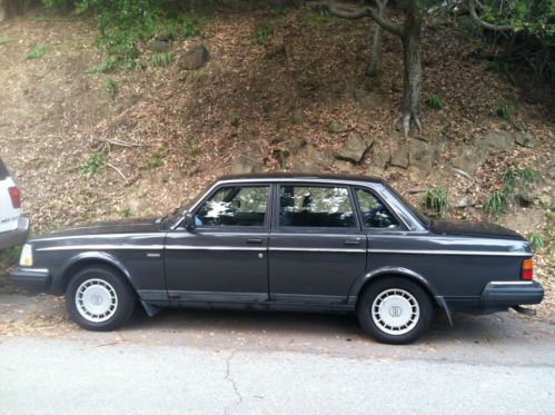 1991 volvo 240 dl 4 door sedan charcoal gray and black