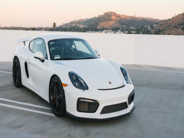 Porsche: cayman gt4