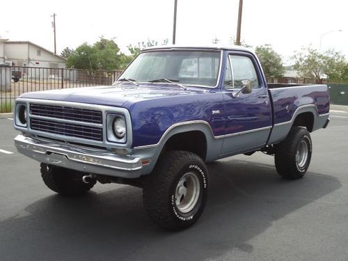 * 76 dodge w100 4x4 shortbed 1/2 ton rustfree lifted beauty $$$$ spent must see!