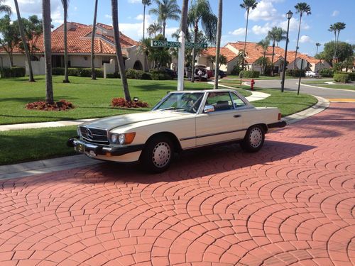 1986 mercedes benz 560sl convertible with hard top