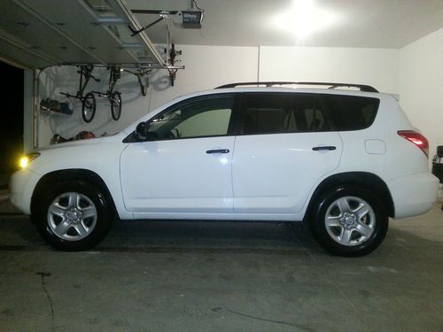 2007 toyota rav4 - 58k miles, 3rd row seat, 4cyl, 2wd, nice shape!  must sell!!!
