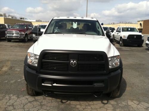 New 2012 ram 5500 hd chassis st, white 6.7l i-6 cyl, 4 door truck crew cab