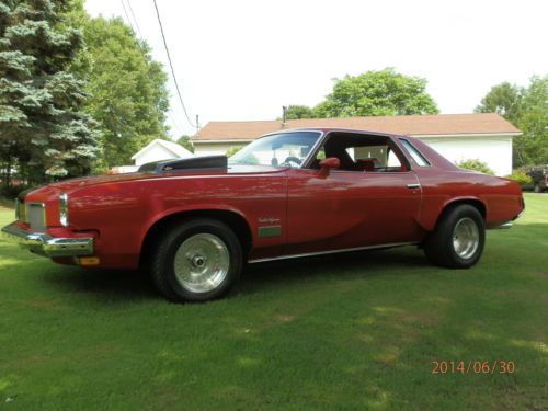 1973 olds cutlass supreme, 2 door coupe, red, no rust, no dents, solid frame