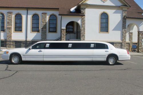 2001 lincoln town car limo limousine