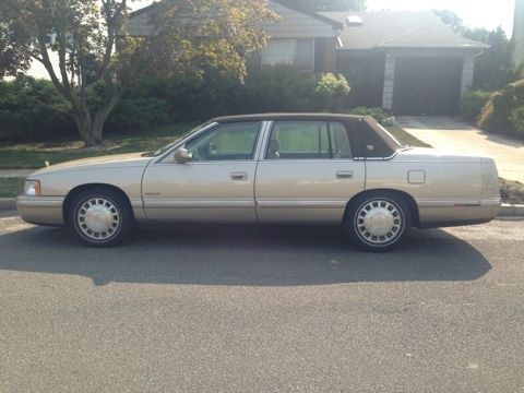 1997 cadillac sedan deville 4dr northstar eng low miles in excellent condition