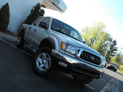 2002 toyota tacoma double cab 4x4 look here first priced to move!!!!