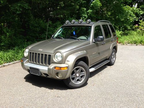 2002 jeep liberty renegade 3.7l v6 4wd excellent condition