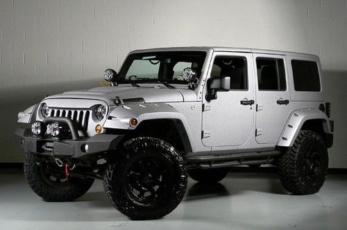 Silver jeep with black wheels #4