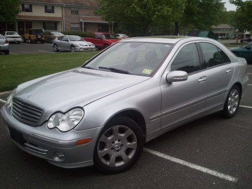 One owner 2005 mercedes benz c240 4matic no reserve awd must see 2003 2004 2006