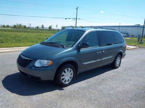 2006 chrysler town &amp; country touring edition