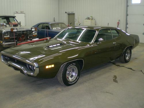 1971 road runner, all #'s matching, unrestored original car, 50k miles exc cond!