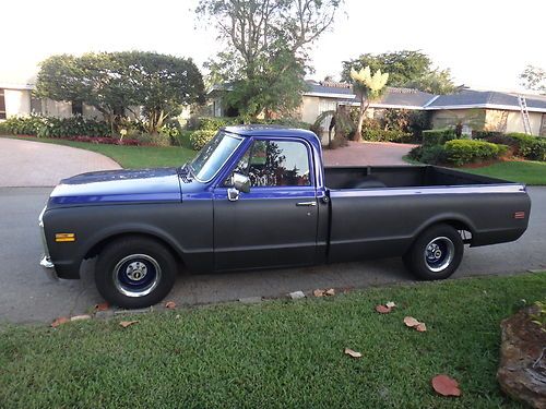 1970 chevy pick up v8 350 motor long bed very clean show truck!! runs great